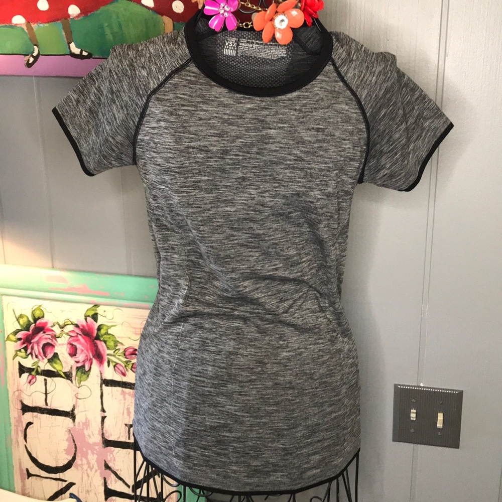 4/$25Victoria’s Secret VSX Sport Workout Top Small - Picture 2 of 8